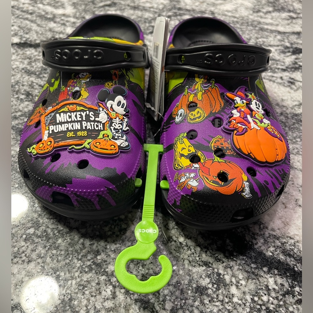 Disney Halloween Crocs WDW PARKS - Picture 8 of 12